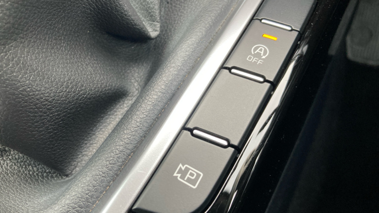 Kia Ceed 1.5T GDi ISG 138 GT-Line 5dr Petrol Hatchback